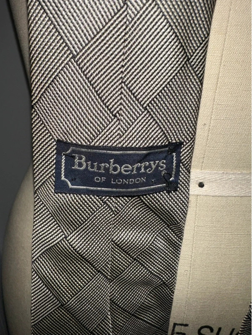 Burberry’s of London Grey Tie 100% Silk USA